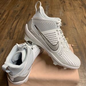 Nike Force Savage Pro 3 Football Cleats